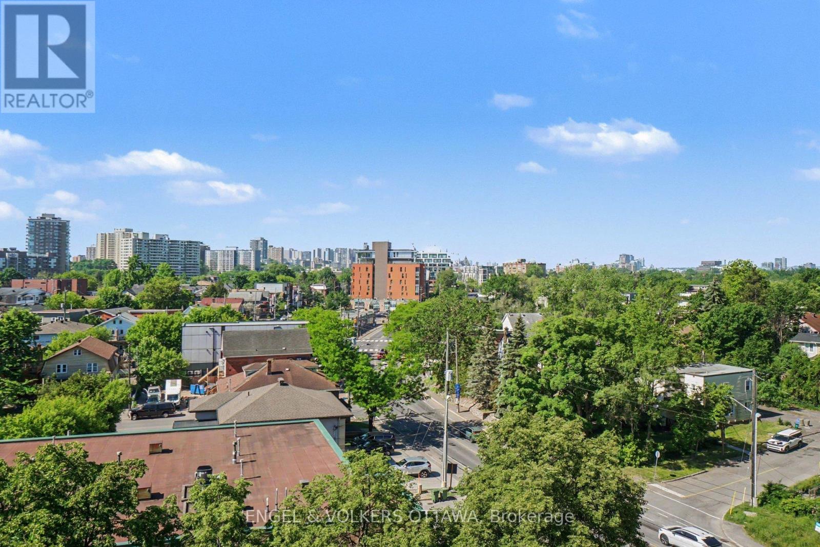 #605 7 MARQUETTE AVENUE - 32