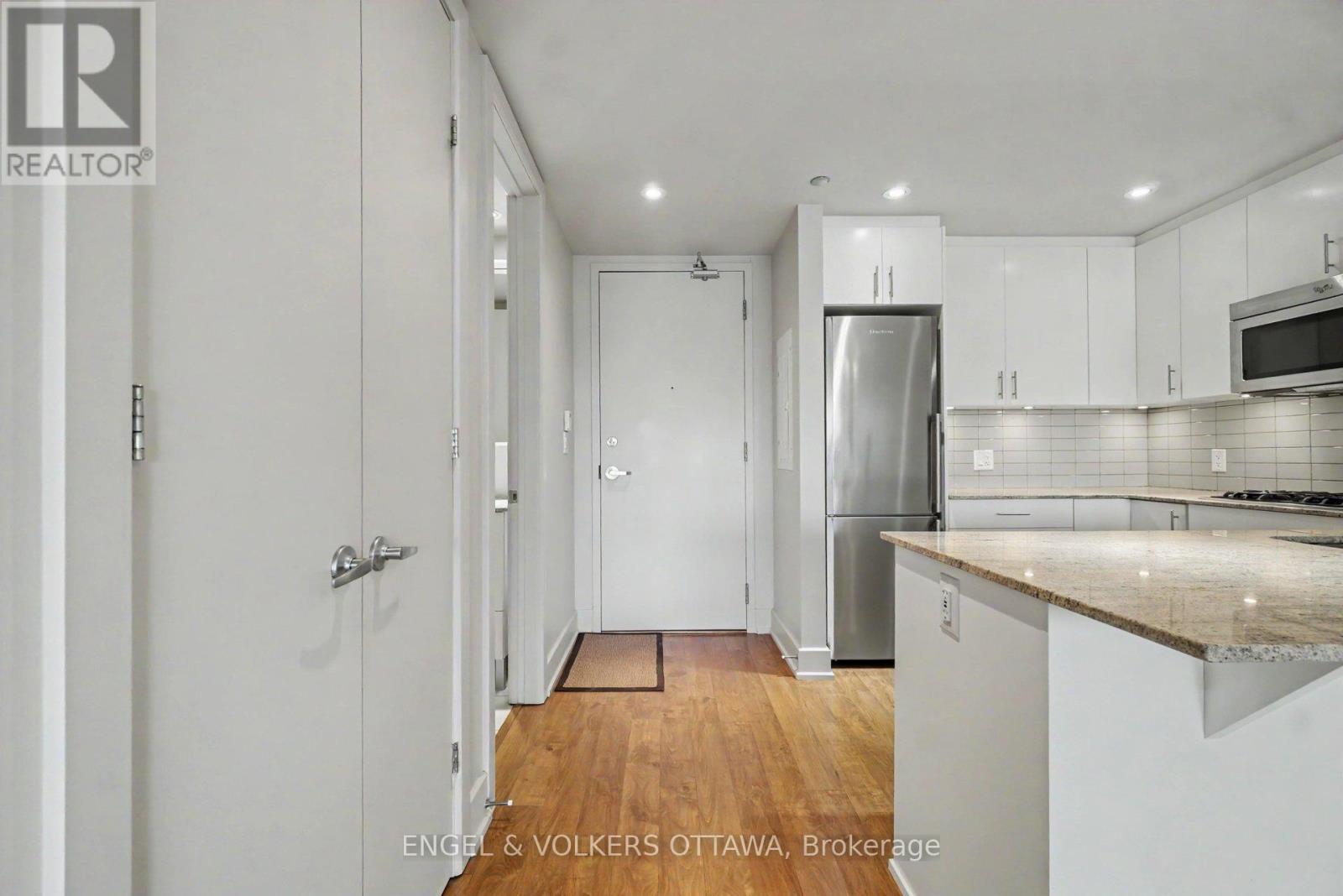 #605 7 MARQUETTE AVENUE - 9