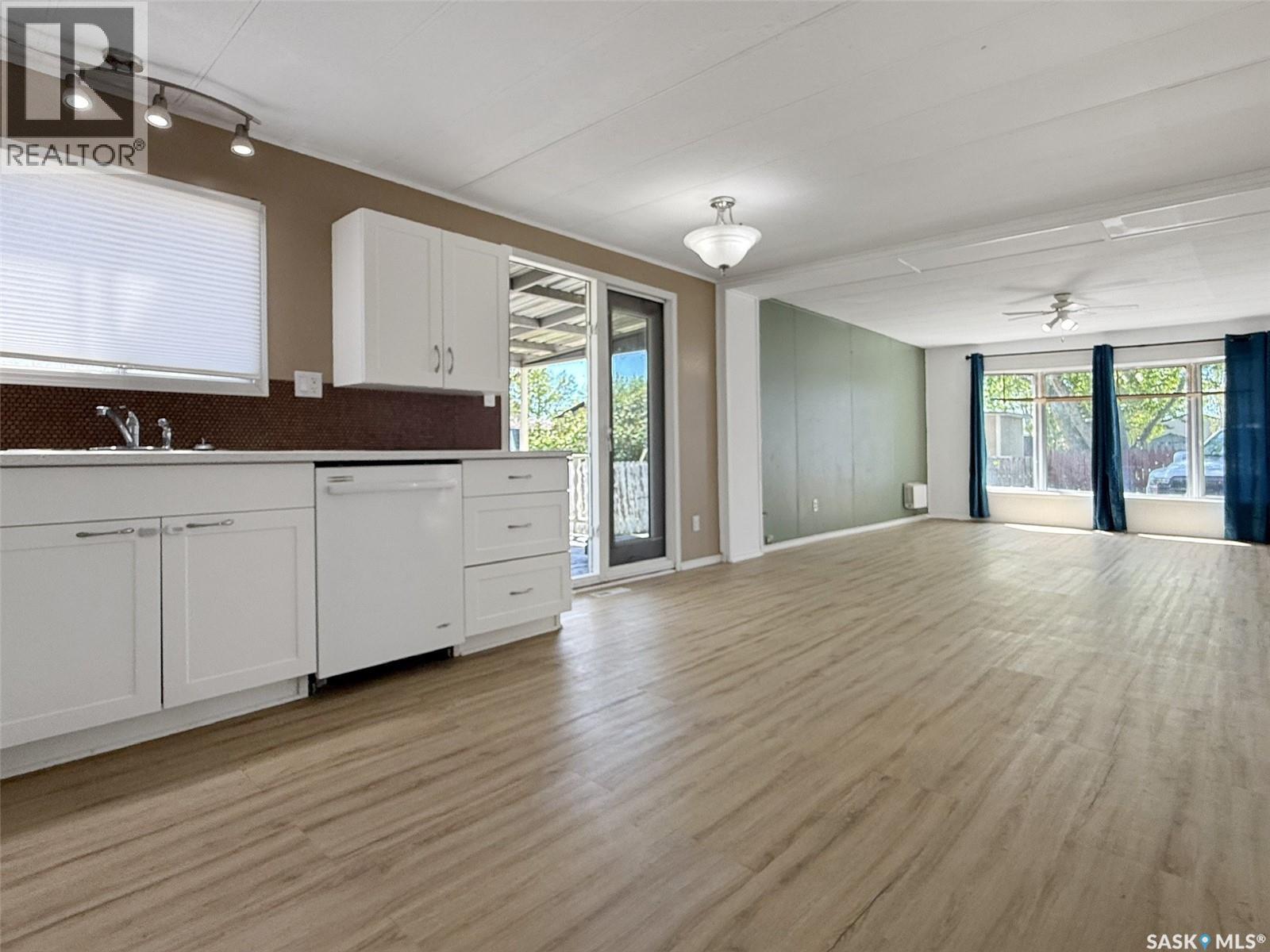 10 Prairie Sun COURT - 5