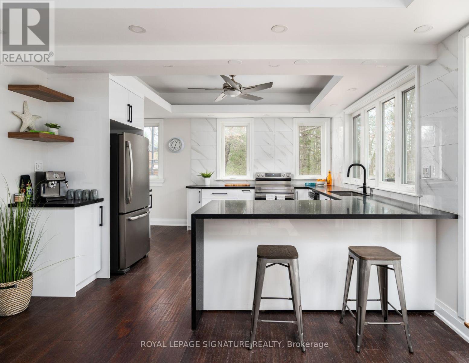 613 LONG LAKE ROAD - 21