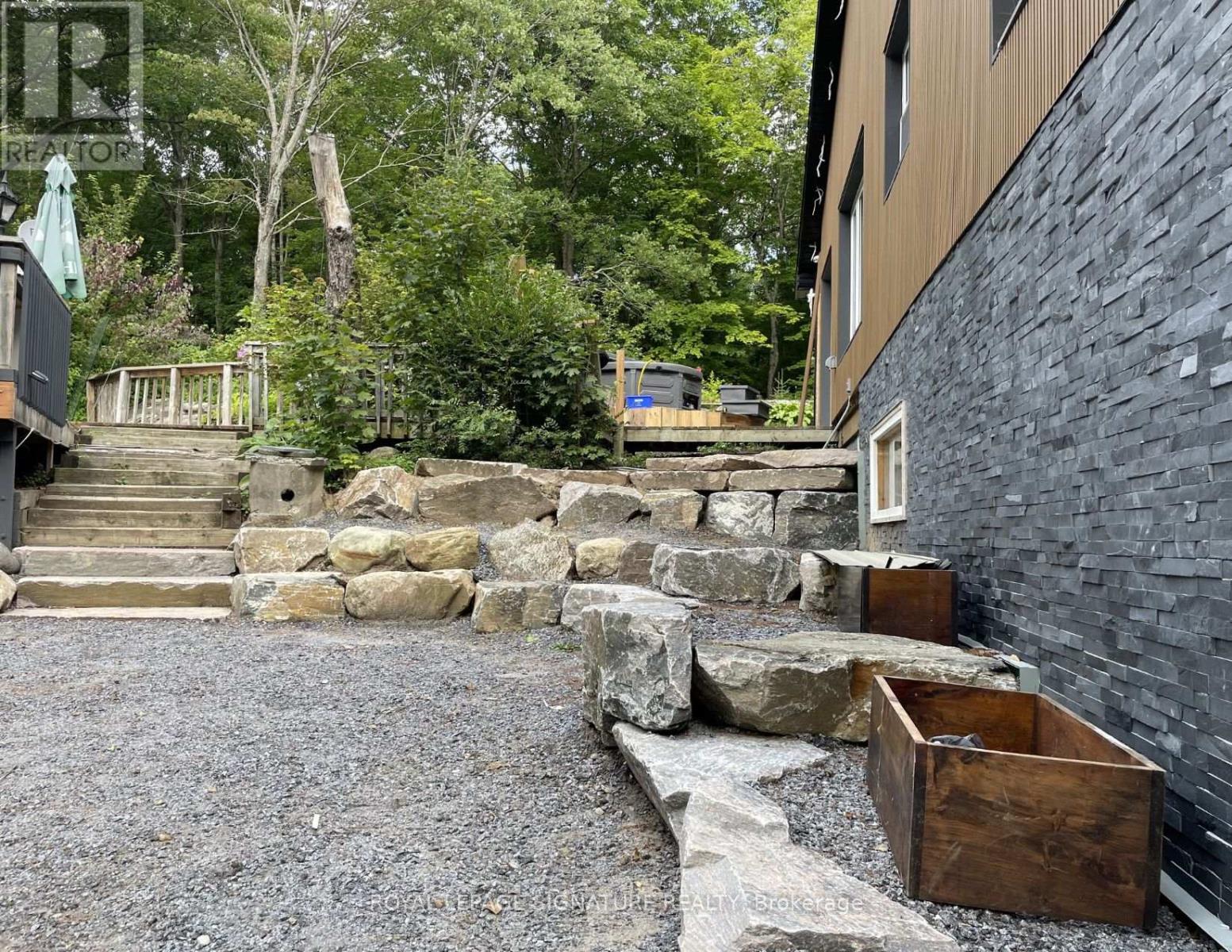613 LONG LAKE ROAD - 28