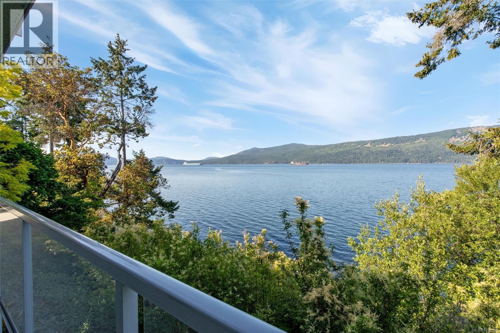 221 Marine Dr - 40