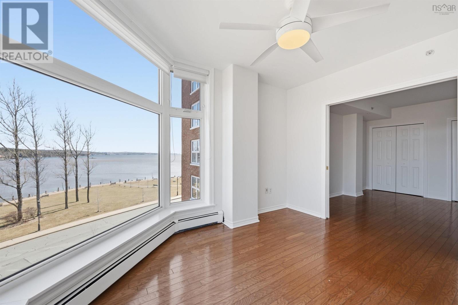 #403 99 Waterfront Drive - 25