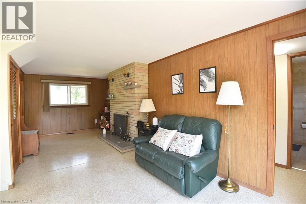 372 FENNELL Avenue W - 16
