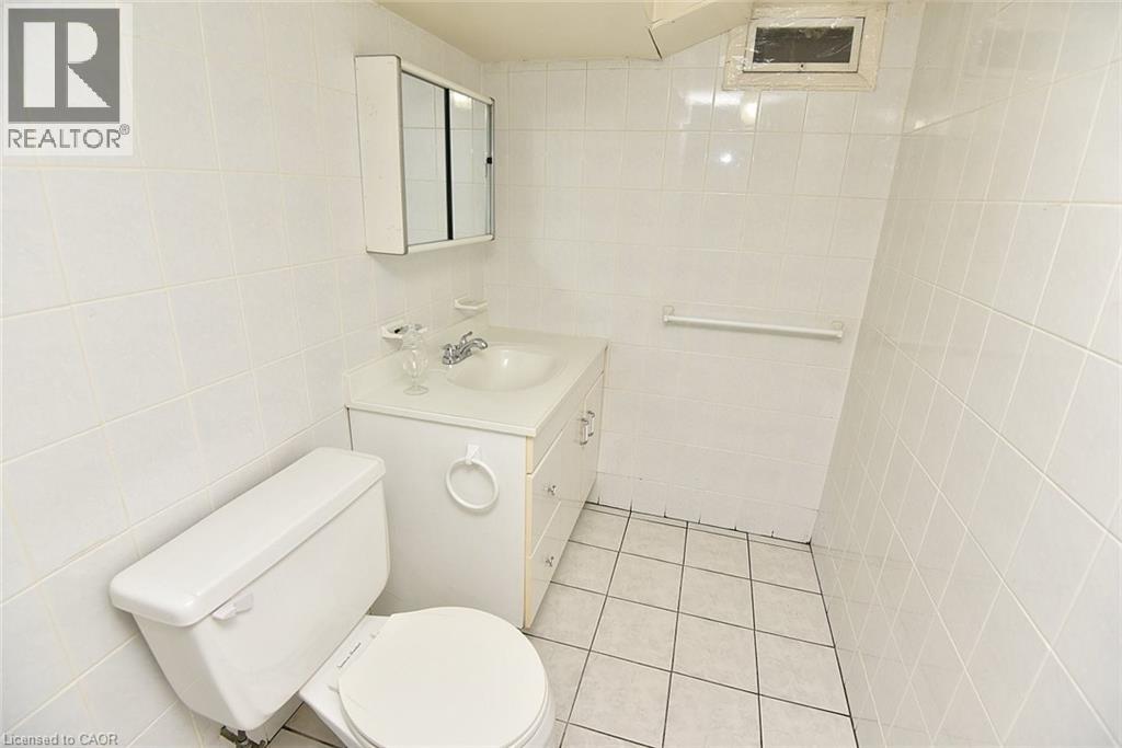 372 FENNELL Avenue W - 23
