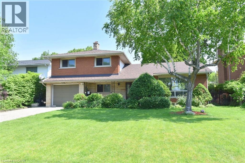 372 FENNELL Avenue W - 3