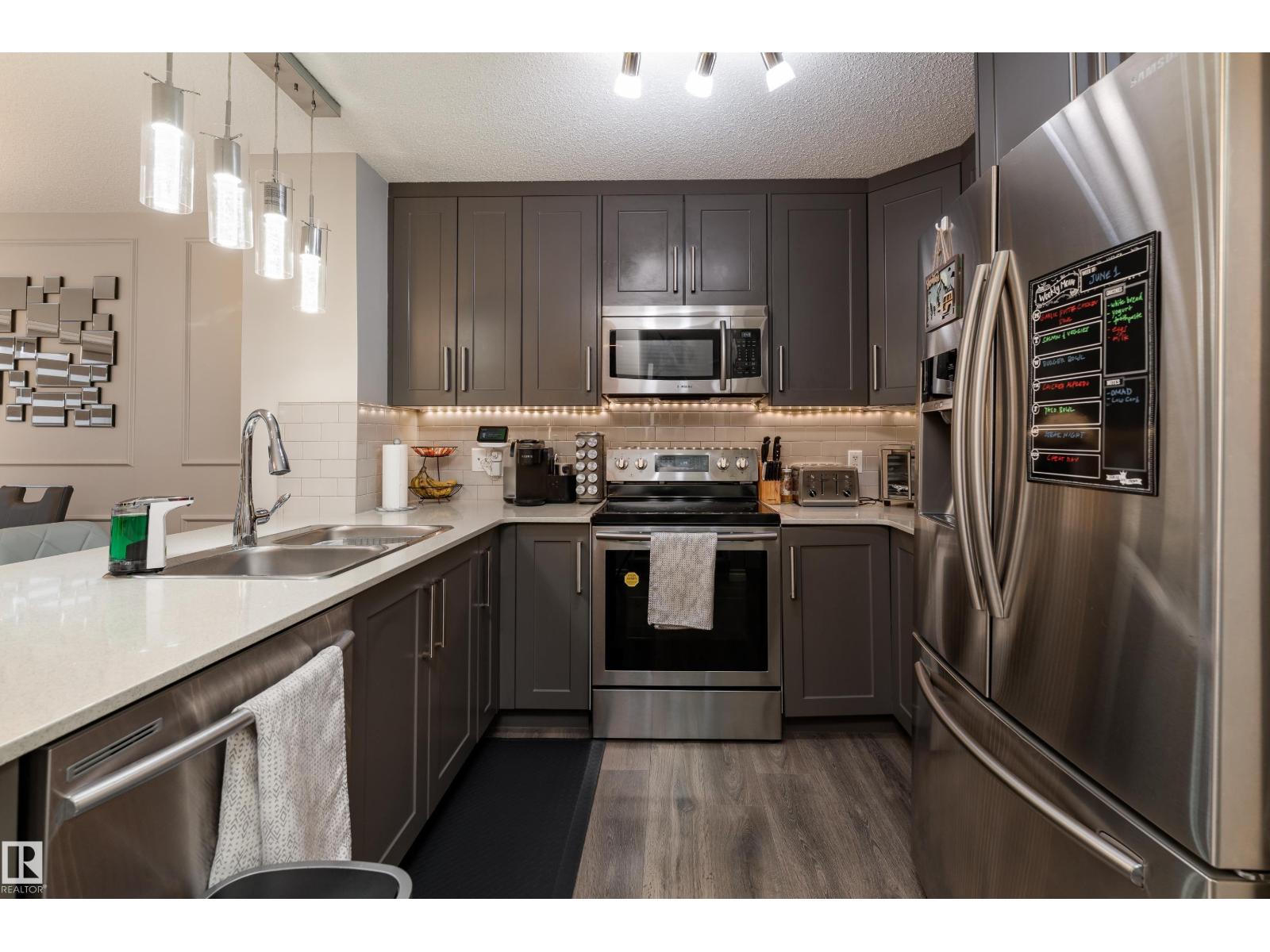 9468 209 ST NW - photo 4