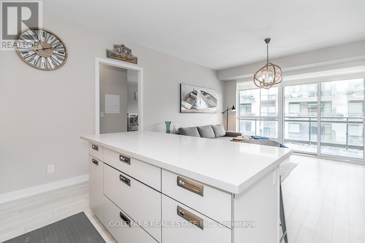 #D322 333 SEA RAY AVENUE - 11