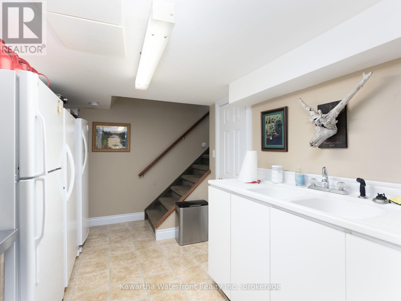 12 EDGEWOOD DRIVE - 35