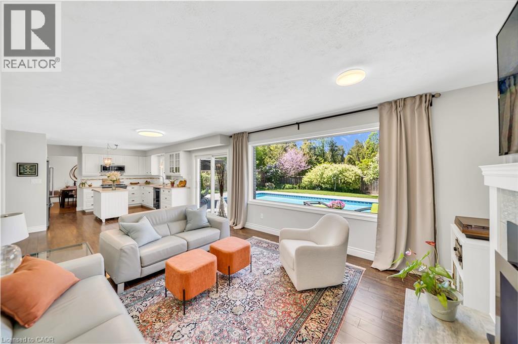 912 PARKWOOD Drive - 14