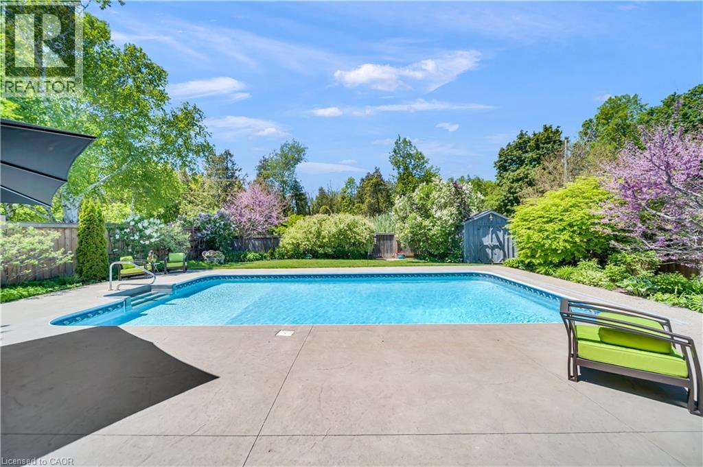 912 PARKWOOD Drive - 34