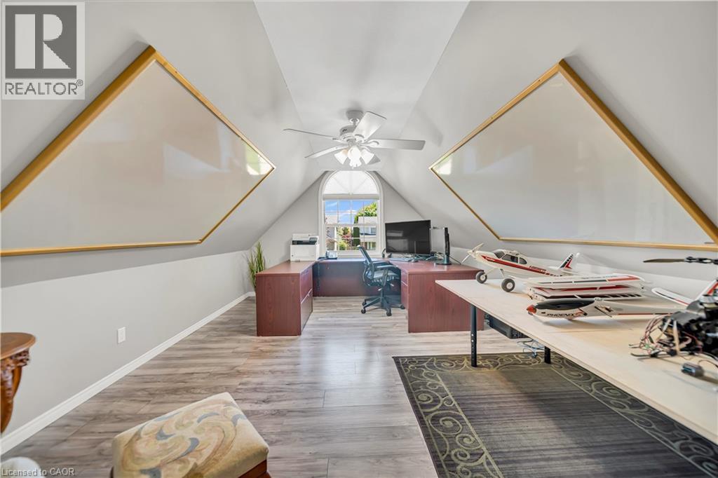 912 PARKWOOD Drive - 31