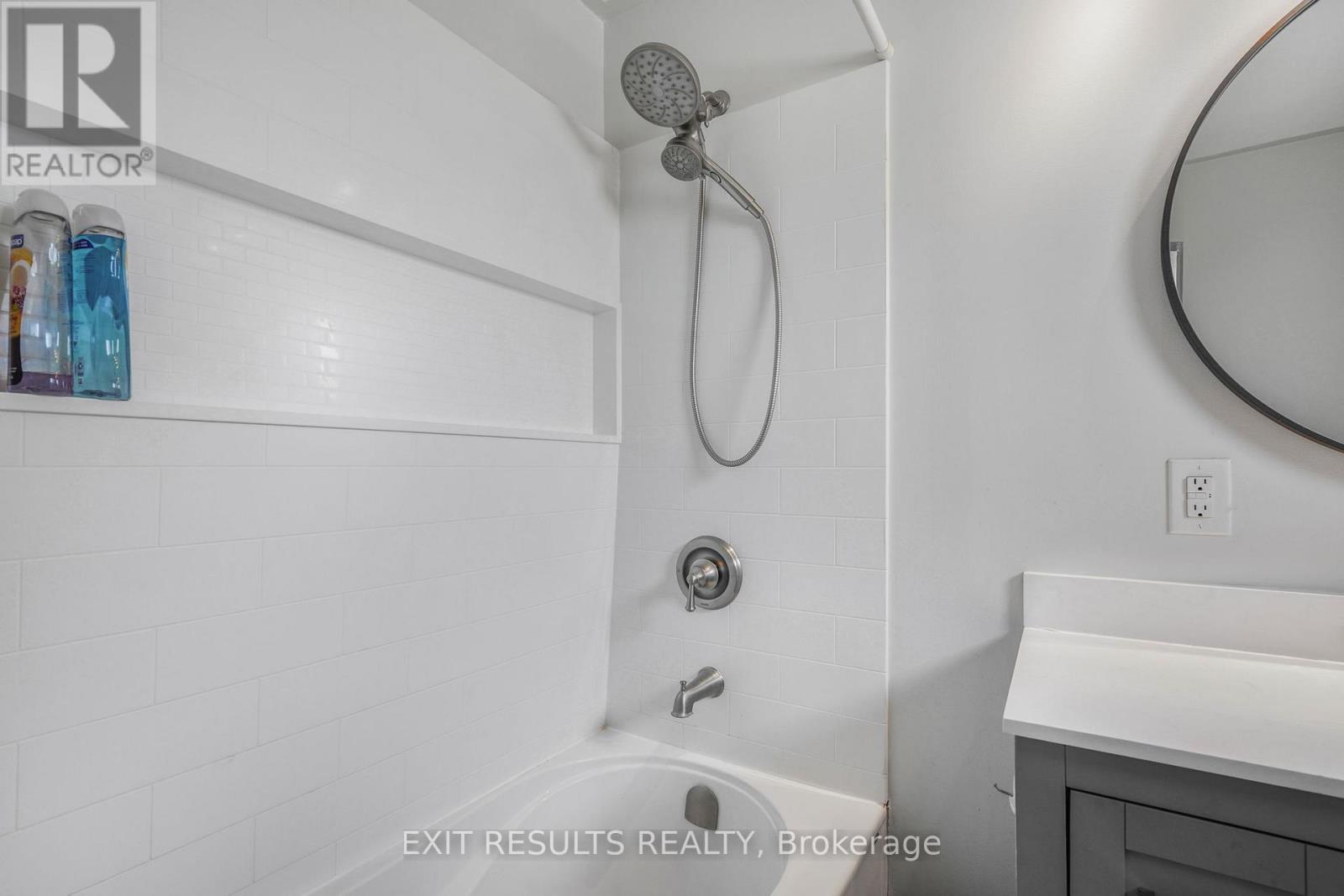 8 BEAVER LANE - 13