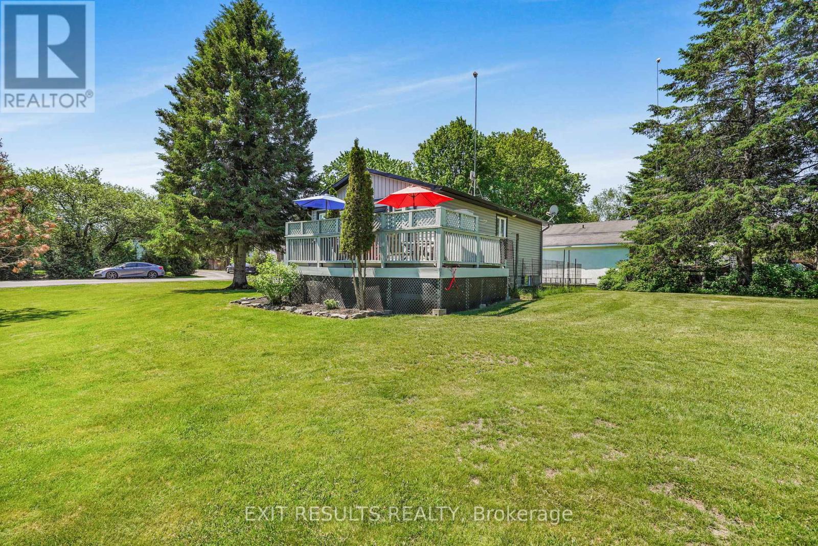 8 BEAVER LANE - 18