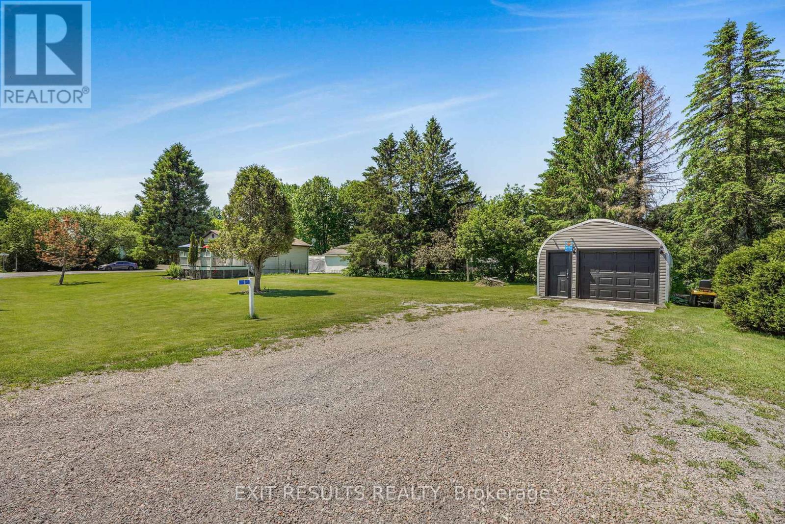 8 BEAVER LANE - 20