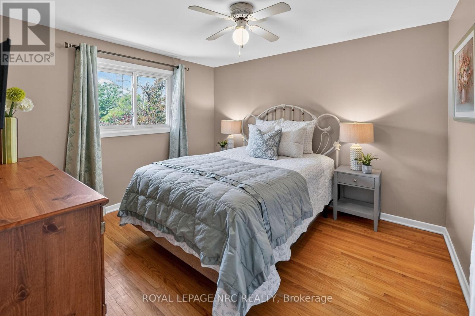 4451 MEADOWVALE DRIVE - 12
