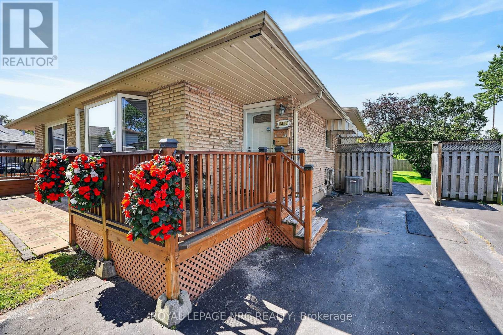 4451 MEADOWVALE DRIVE - 16