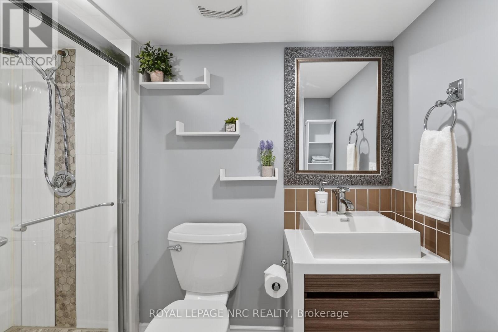 4451 MEADOWVALE DRIVE - 23
