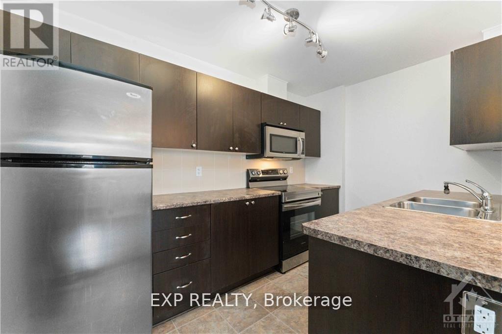2 Bed, 2 Bath House for Rent in Ottawa – C – 920 WHITE ALDER AVENUE, Ottawa – MLS# X13411790 - Image 5