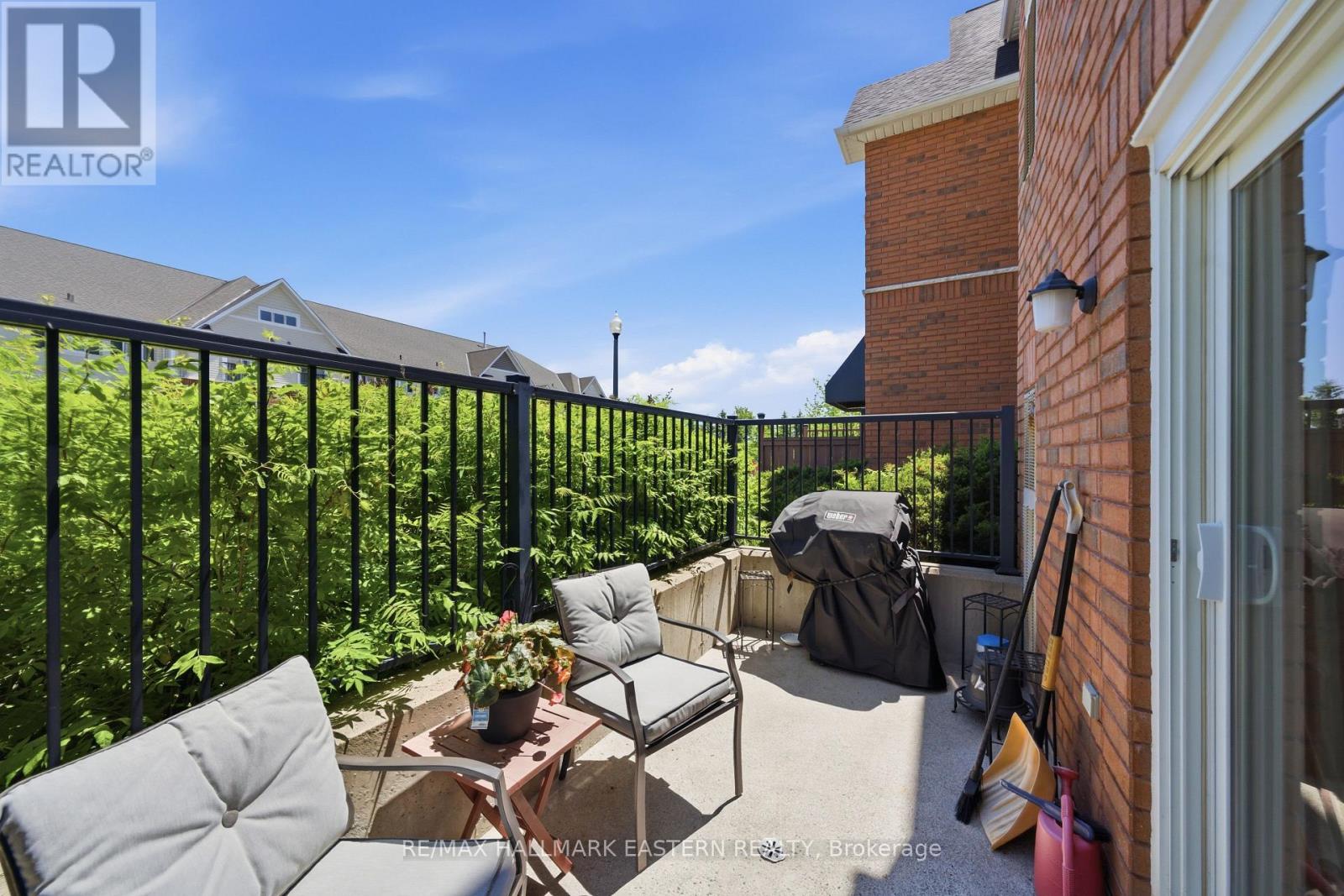 #101 300 SPILLSBURY DRIVE - 19
