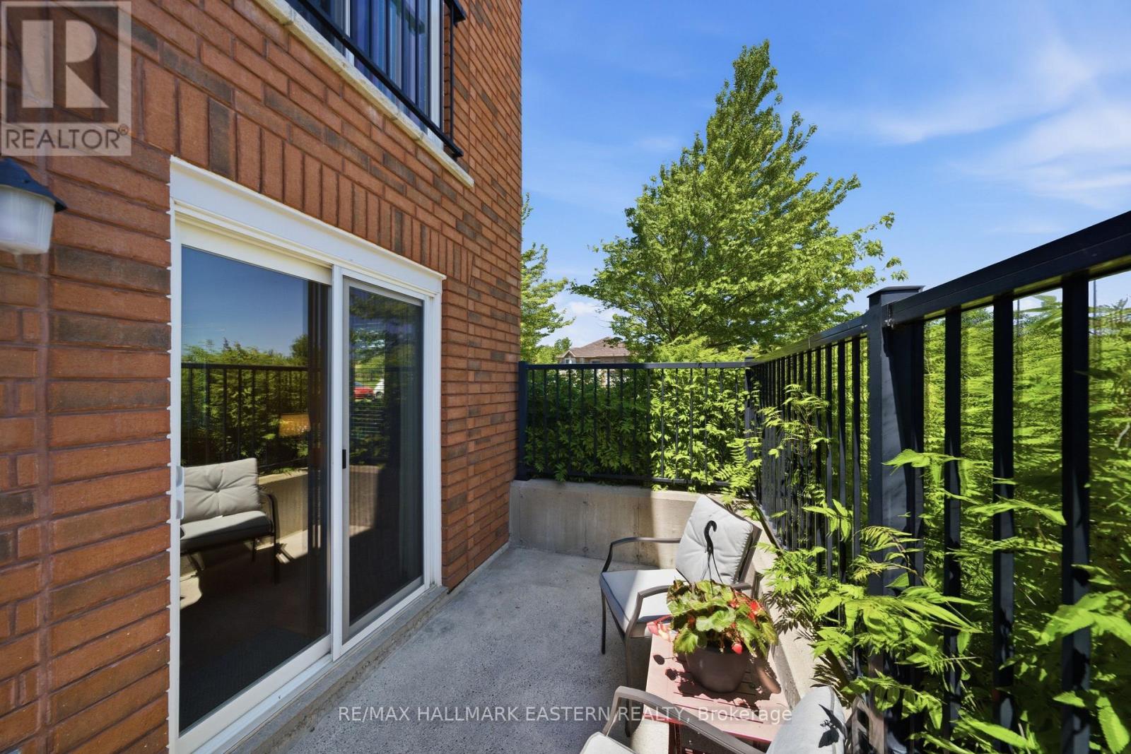 #101 300 SPILLSBURY DRIVE - 20