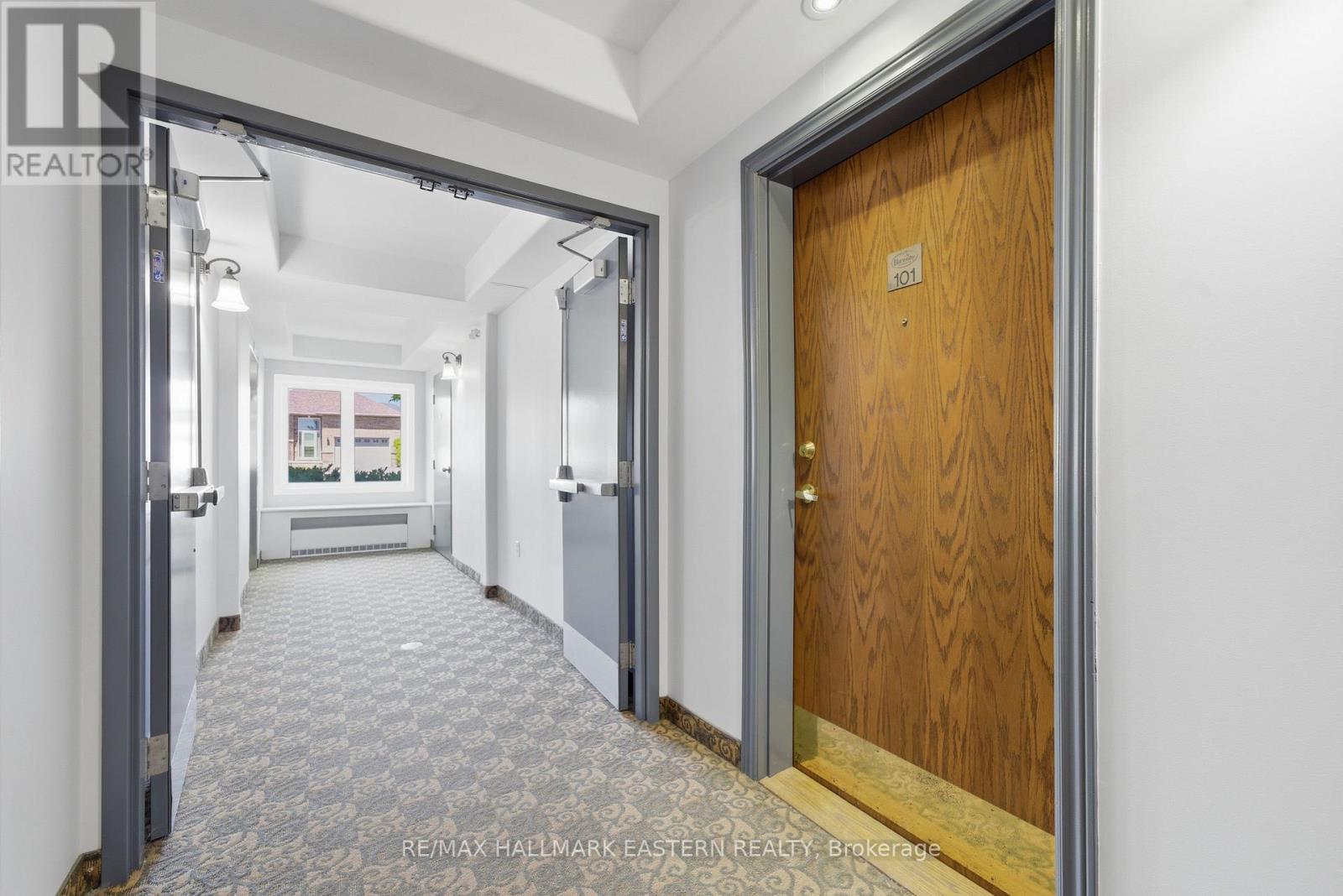 #101 300 SPILLSBURY DRIVE - 25