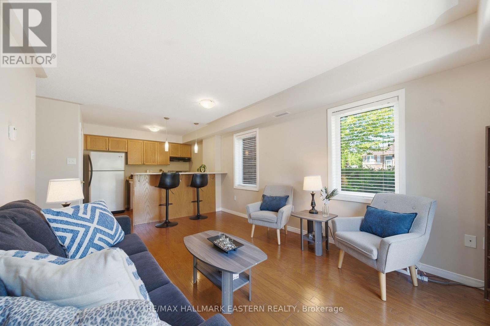 #101 300 SPILLSBURY DRIVE - 8