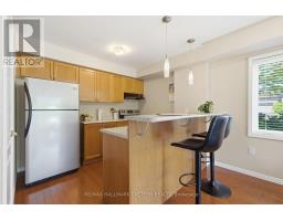 101 - 300 Spillsbury Drive, Peterborough, ON K9K0B4 Photo 9