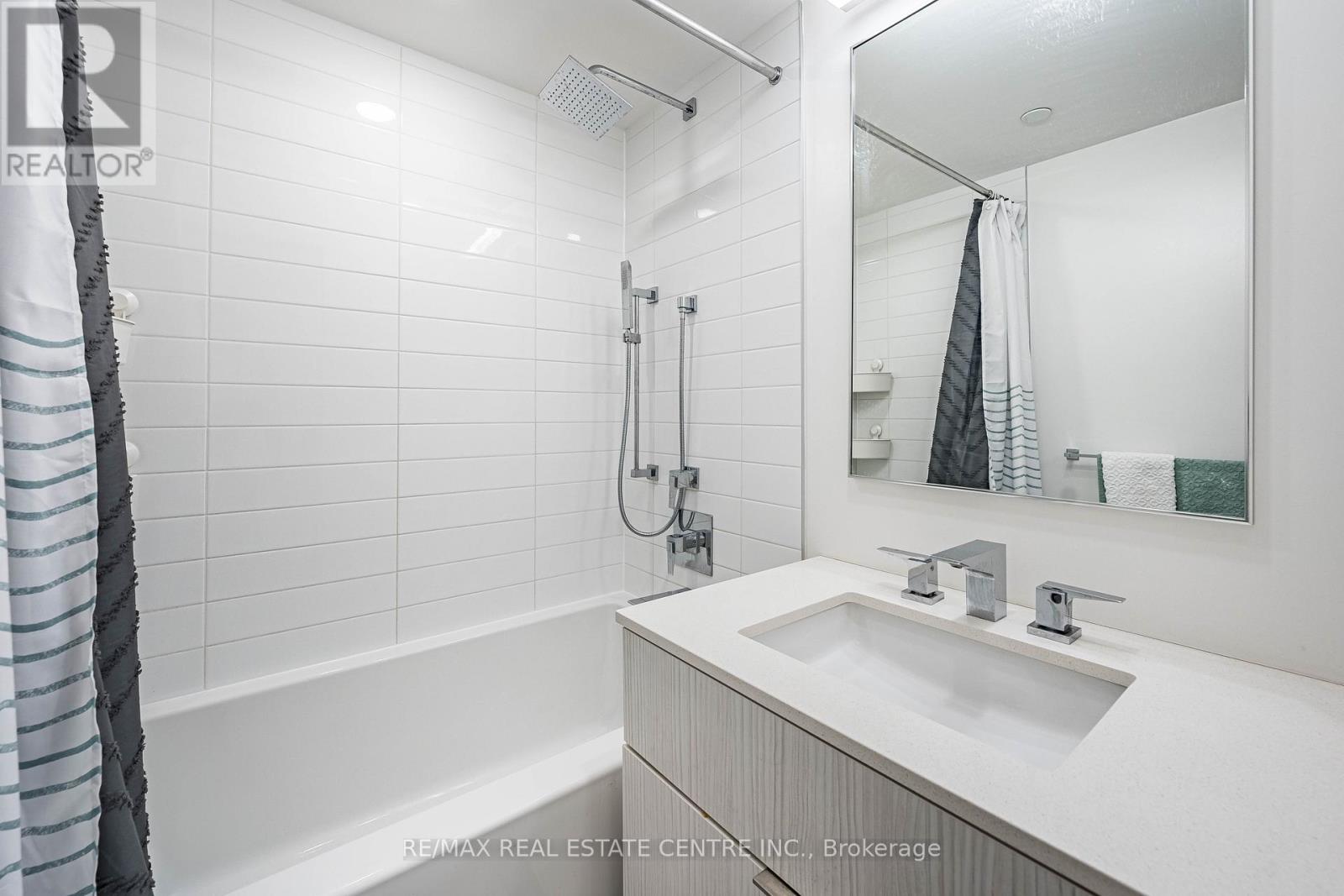 #312 25 RICHMOND STREET E - 14