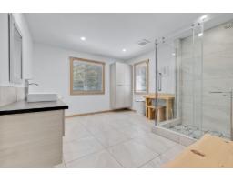 Bathroom - 15 Mtée De La Sucrerie, Bouchette, QC J0X1E0 Photo 11
