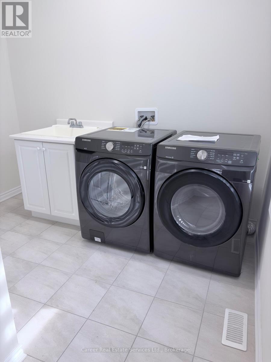 1 WATERFRONT CRESCENT - 13