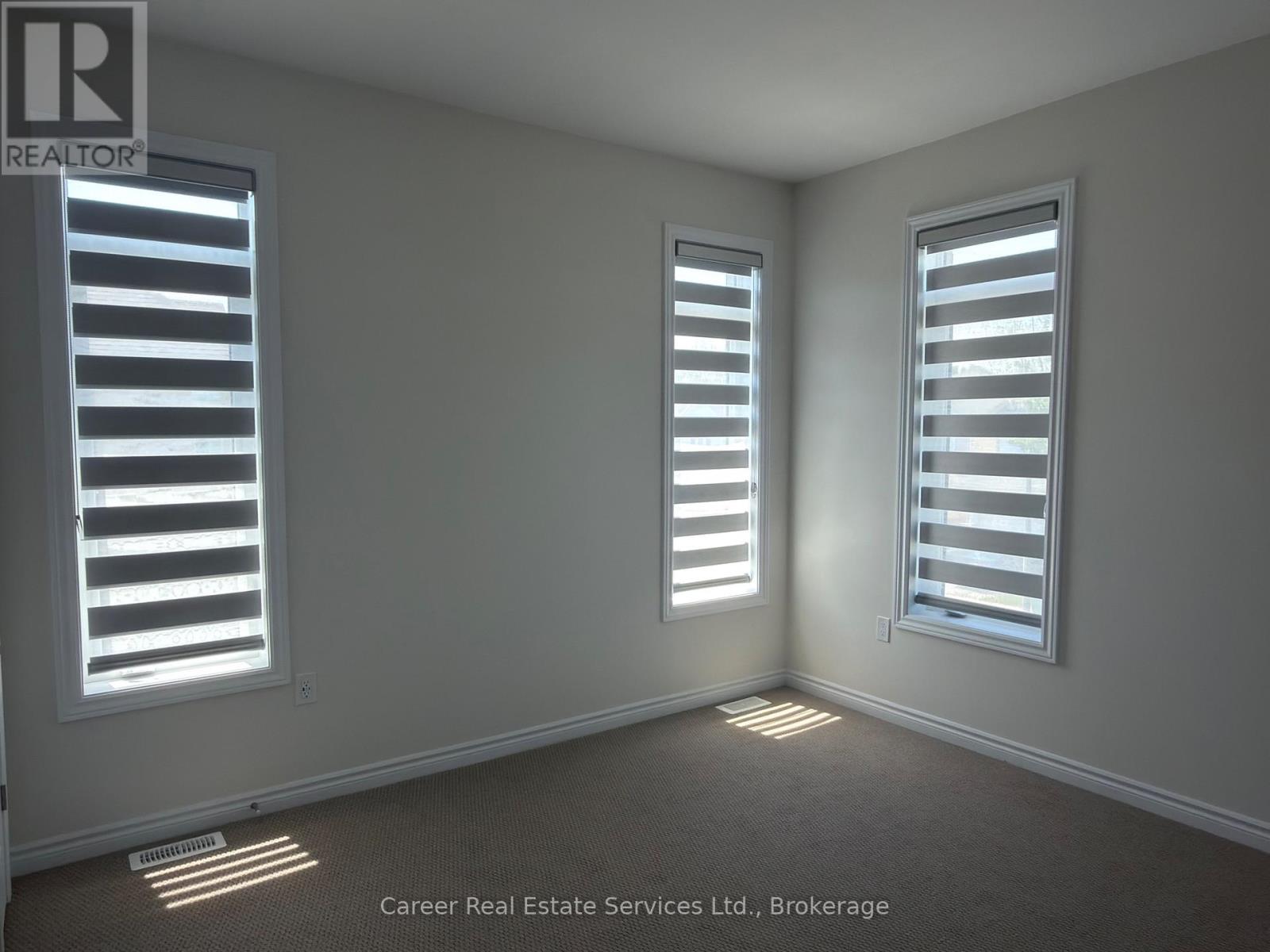 1 WATERFRONT CRESCENT - 17