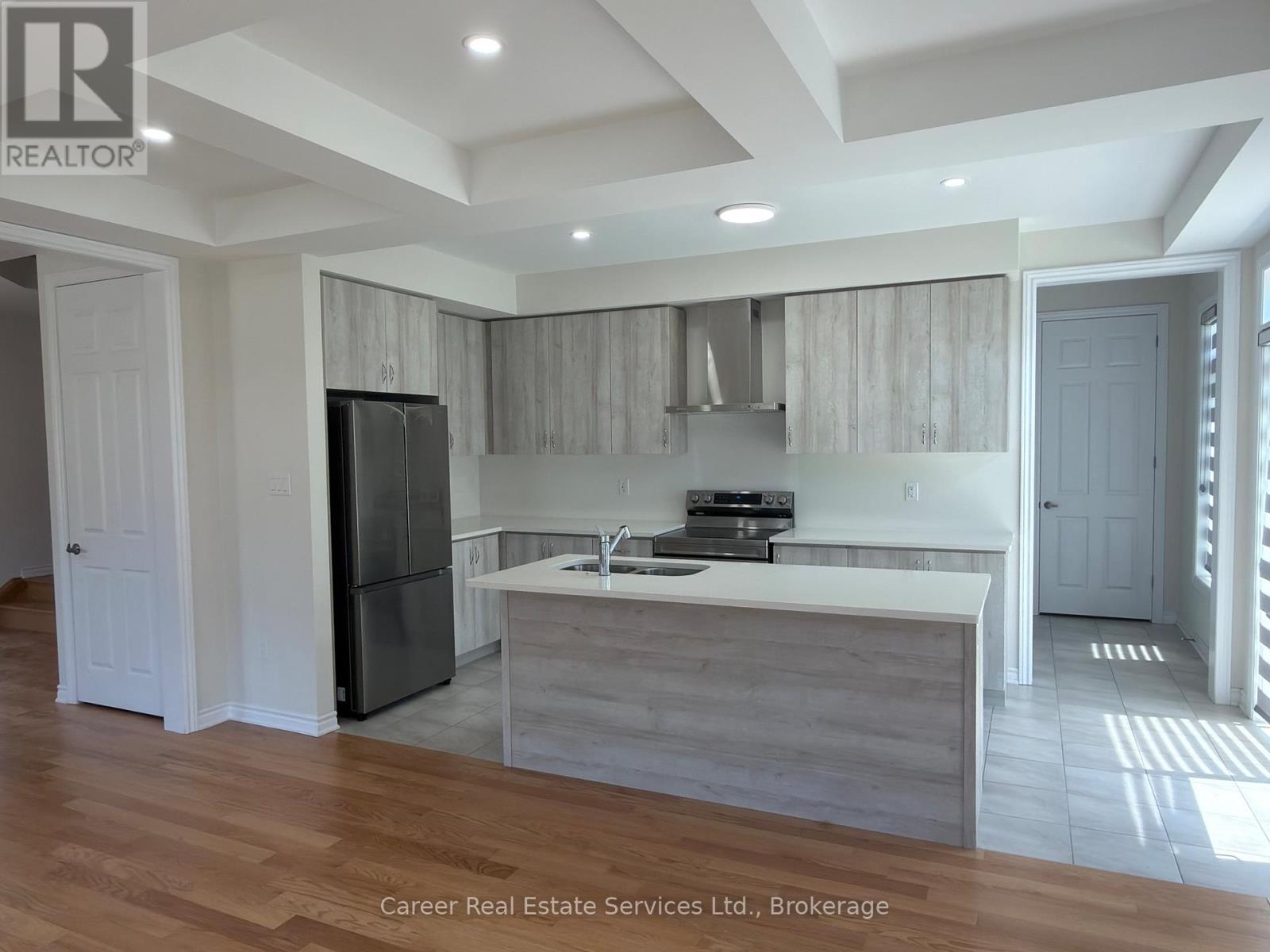 1 WATERFRONT CRESCENT - 9