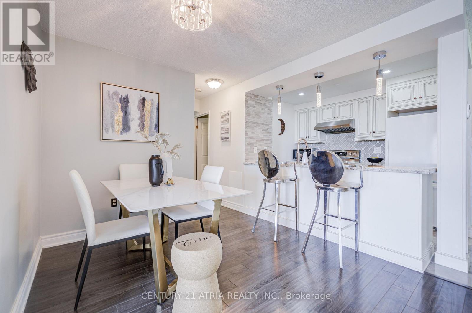 #2502 5 CONCORDE PLACE - 14