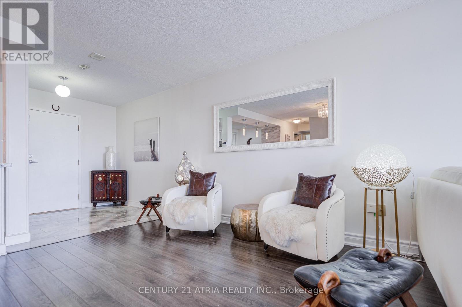 #2502 5 CONCORDE PLACE - 16