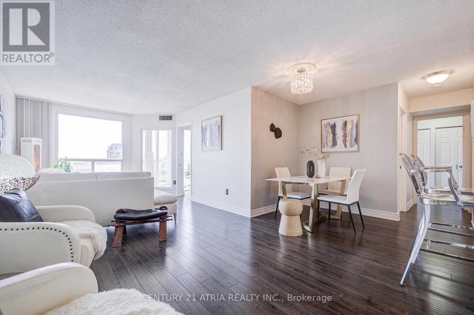 #2502 5 CONCORDE PLACE - 18