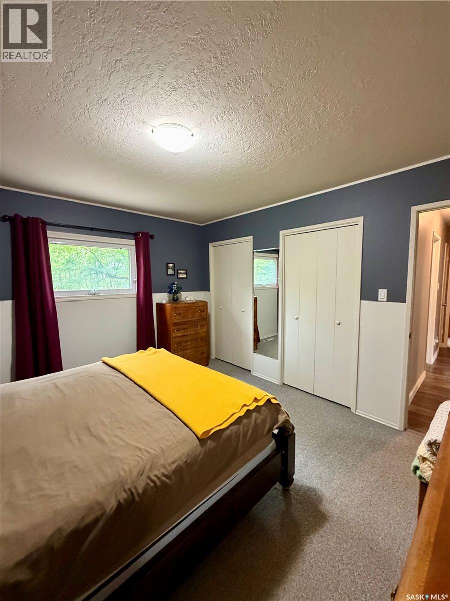 22 acres picture perfect acreage Norquay - 16