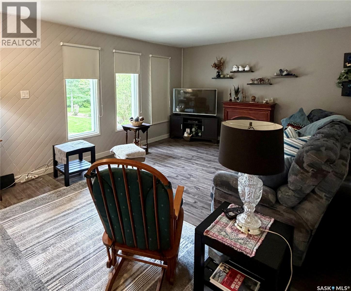 22 acres picture perfect acreage Norquay - 13