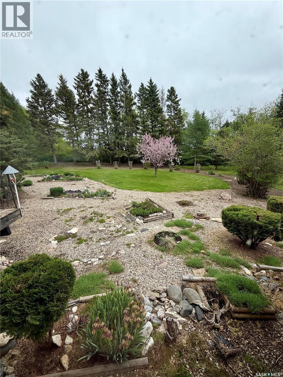 22 acres picture perfect acreage Norquay - 42