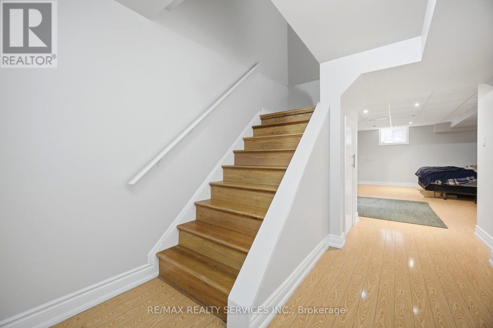 #47 43 VODDEN COURT - 31