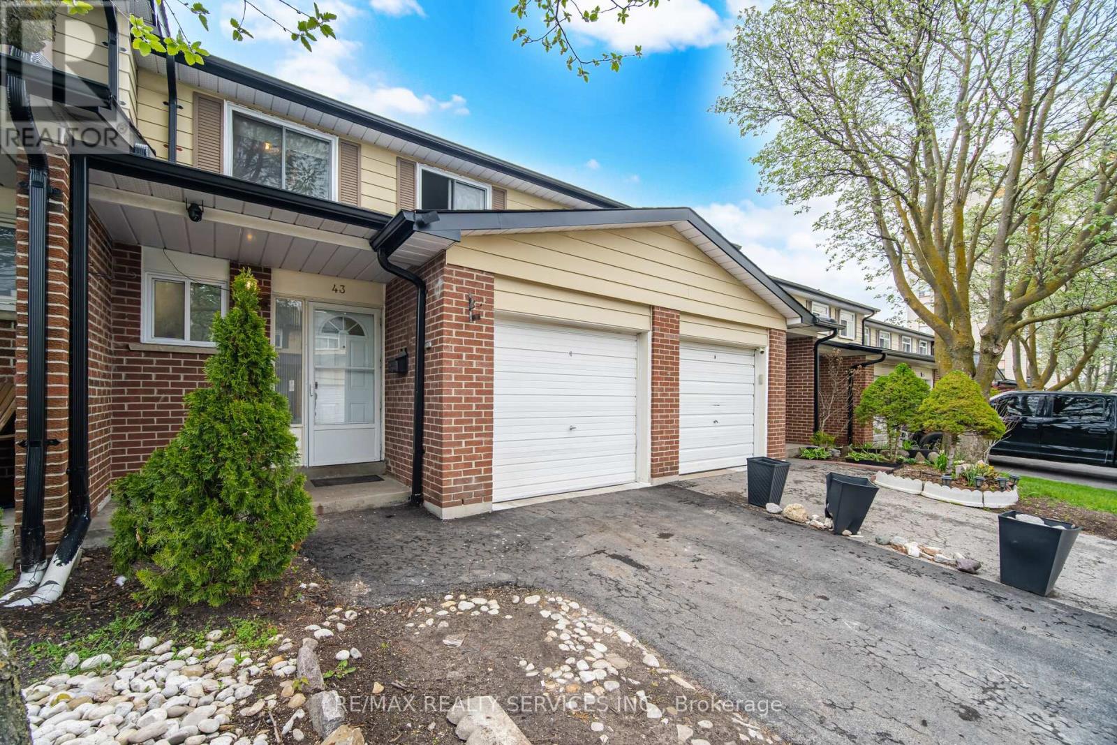 #47 43 VODDEN COURT - 7