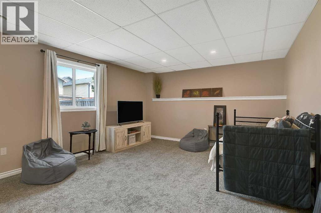 10228 94 Street — photo 25