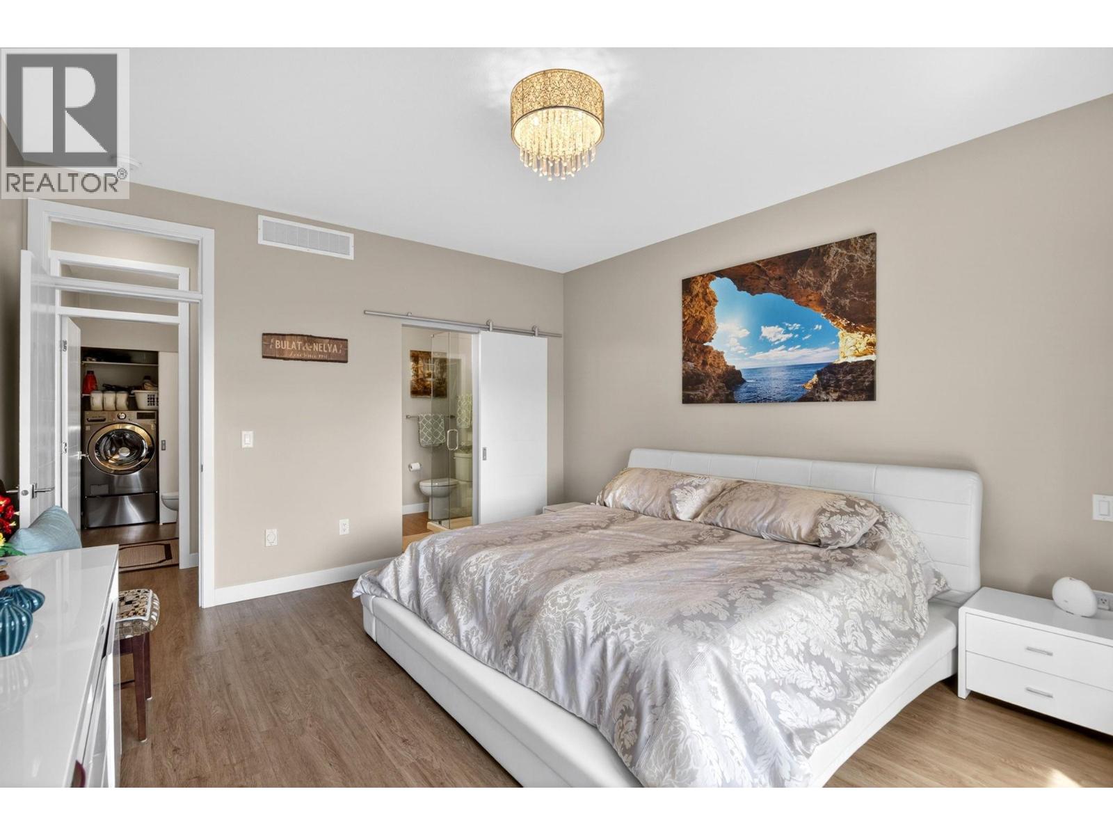 9695 Celeste Road - 20