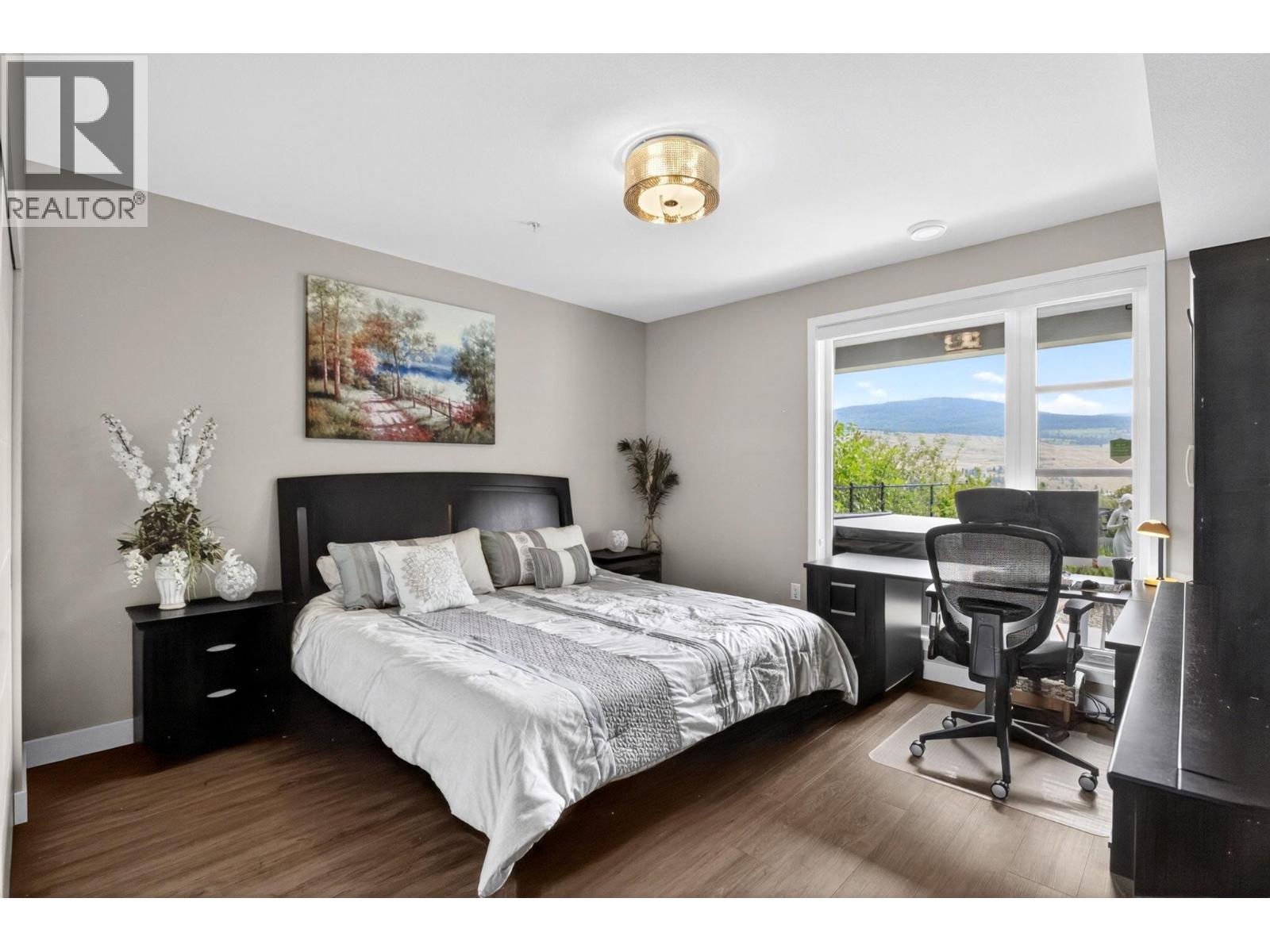9695 Celeste Road - 28