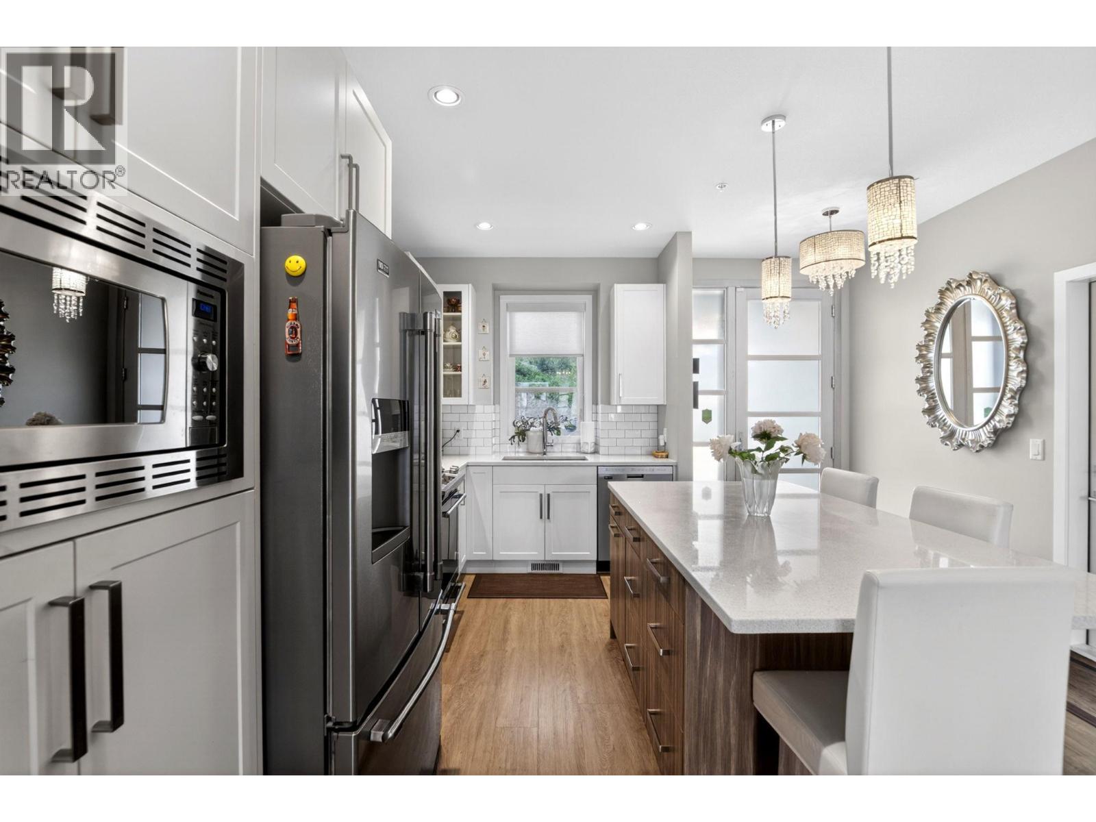 9695 Celeste Road - 8