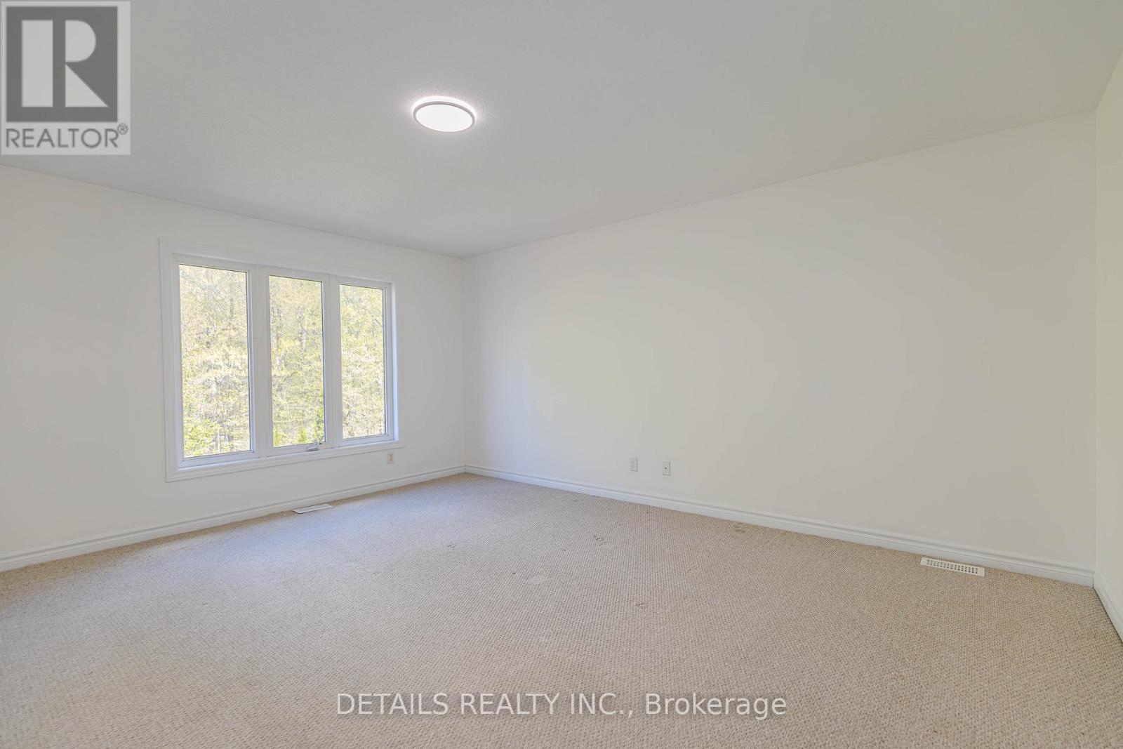 134 TACOM CIRCLE - 33