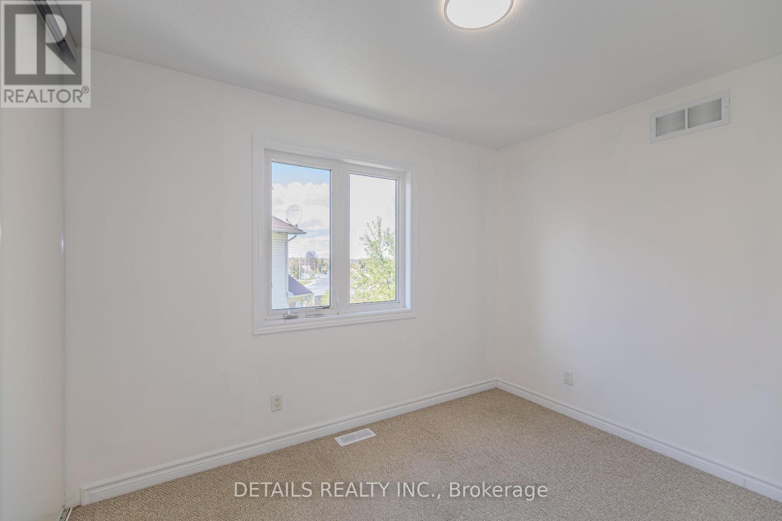 134 TACOM CIRCLE - 42