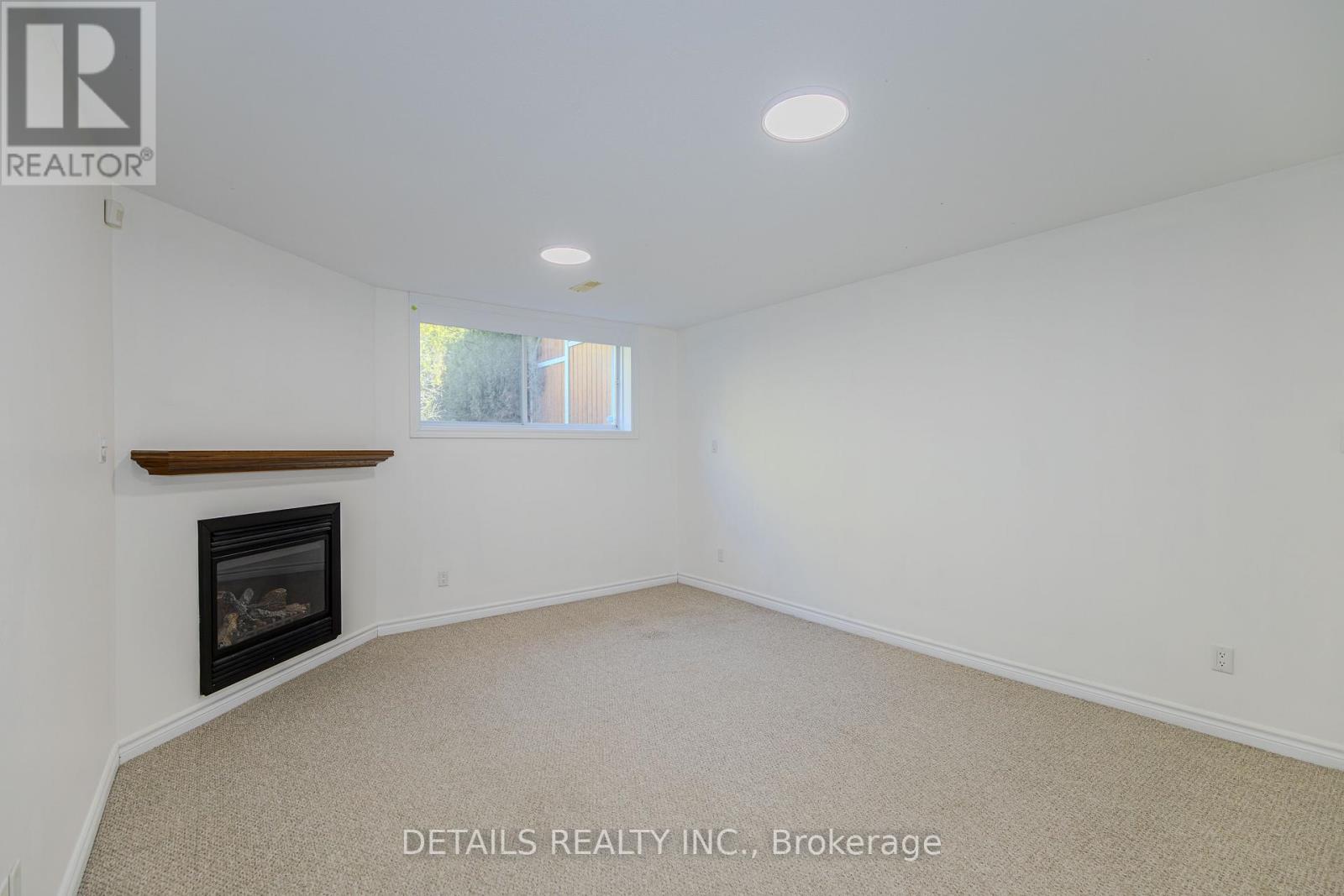 134 TACOM CIRCLE - 44