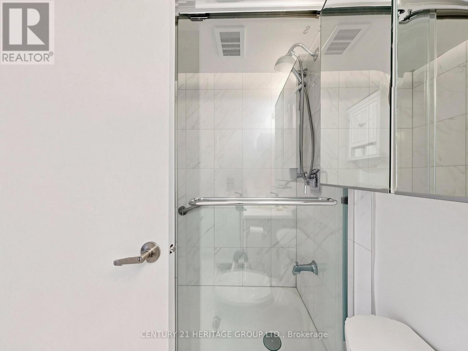 #1503 80 ANTIBES DRIVE - 27