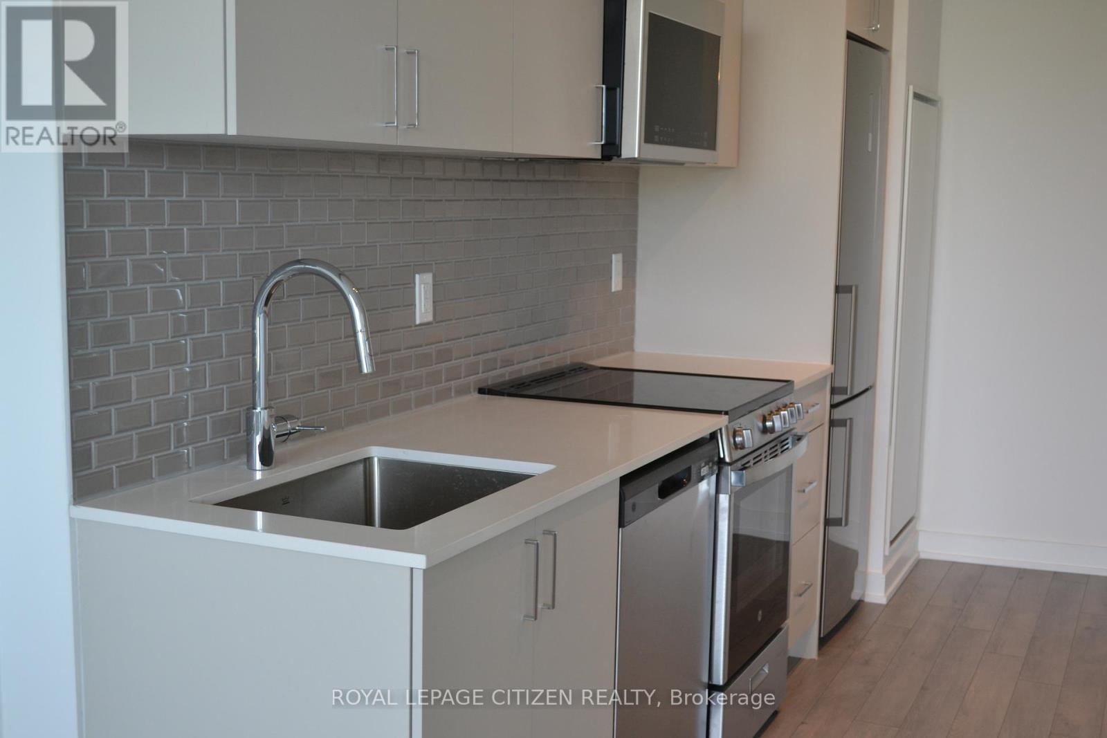 #246 1005 DUNDAS STREET E - 16
